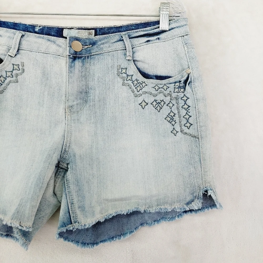 Route 66 Classic Fit Pockets Embroidery Summer Fringe Hem Casual Shorts P200